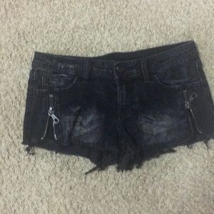 WOMENS BLACK VERA WANG SHORTS SZ.7